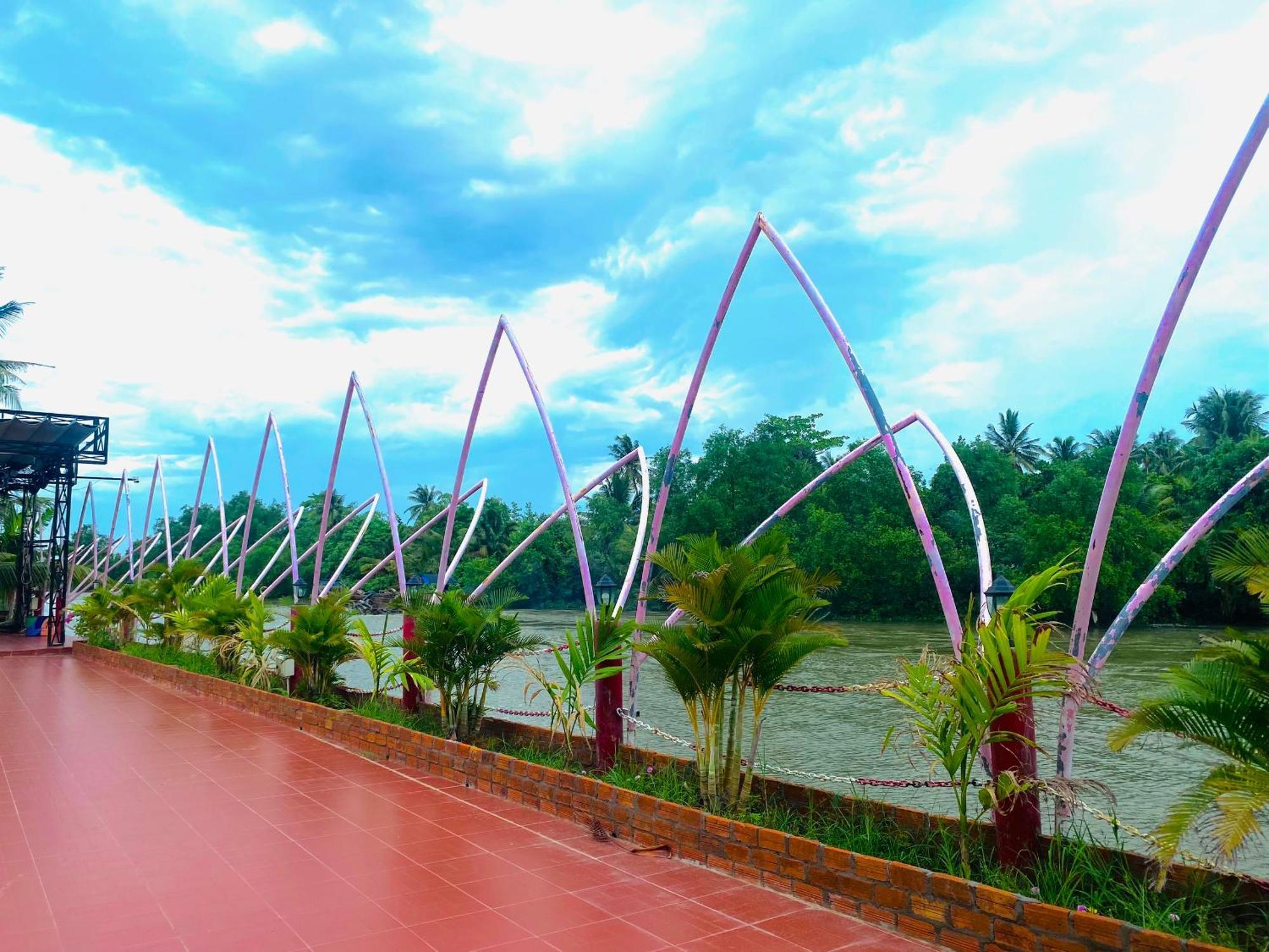 Rooster Mekong Garden & Villas Ben Tre Esterno foto